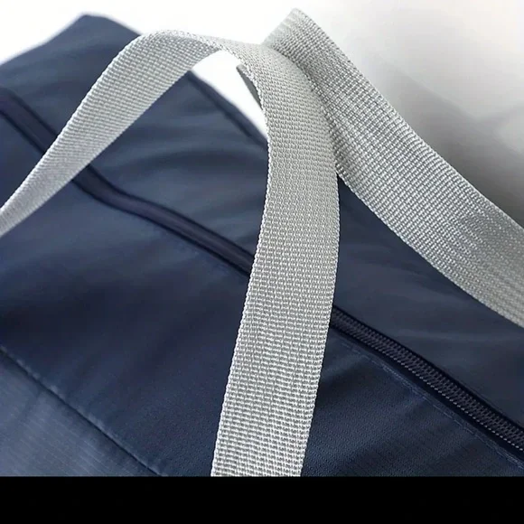 Travel bag - nylon zippered - Navy color remaining.  New in package. - Picture 4 of 7